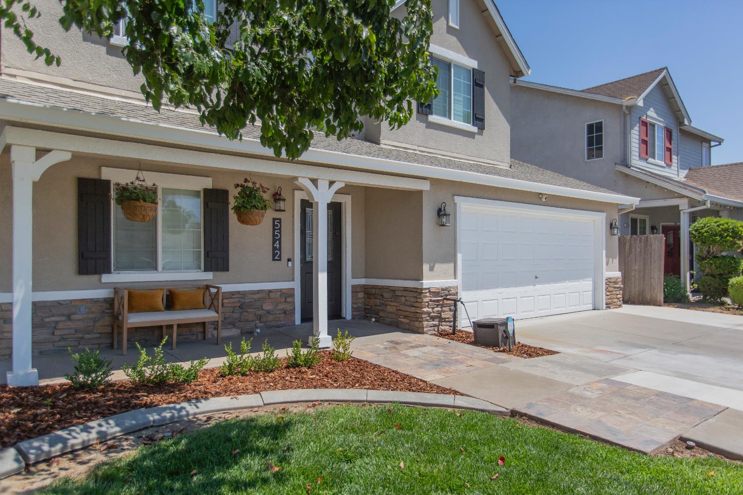 5542 Chancellor Way