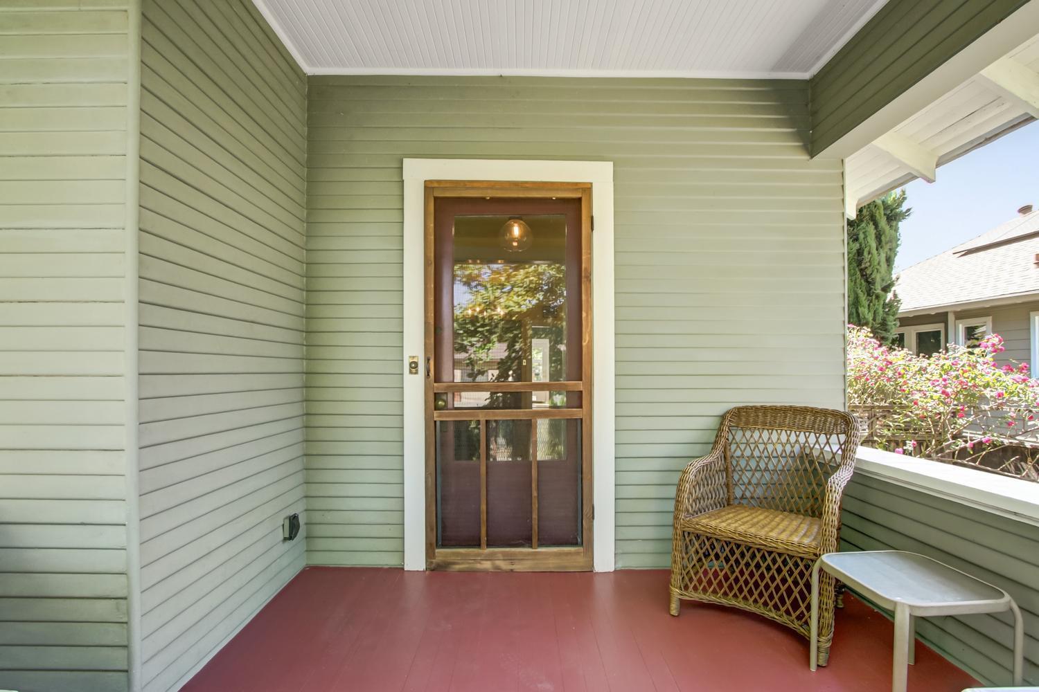 118 1st Street