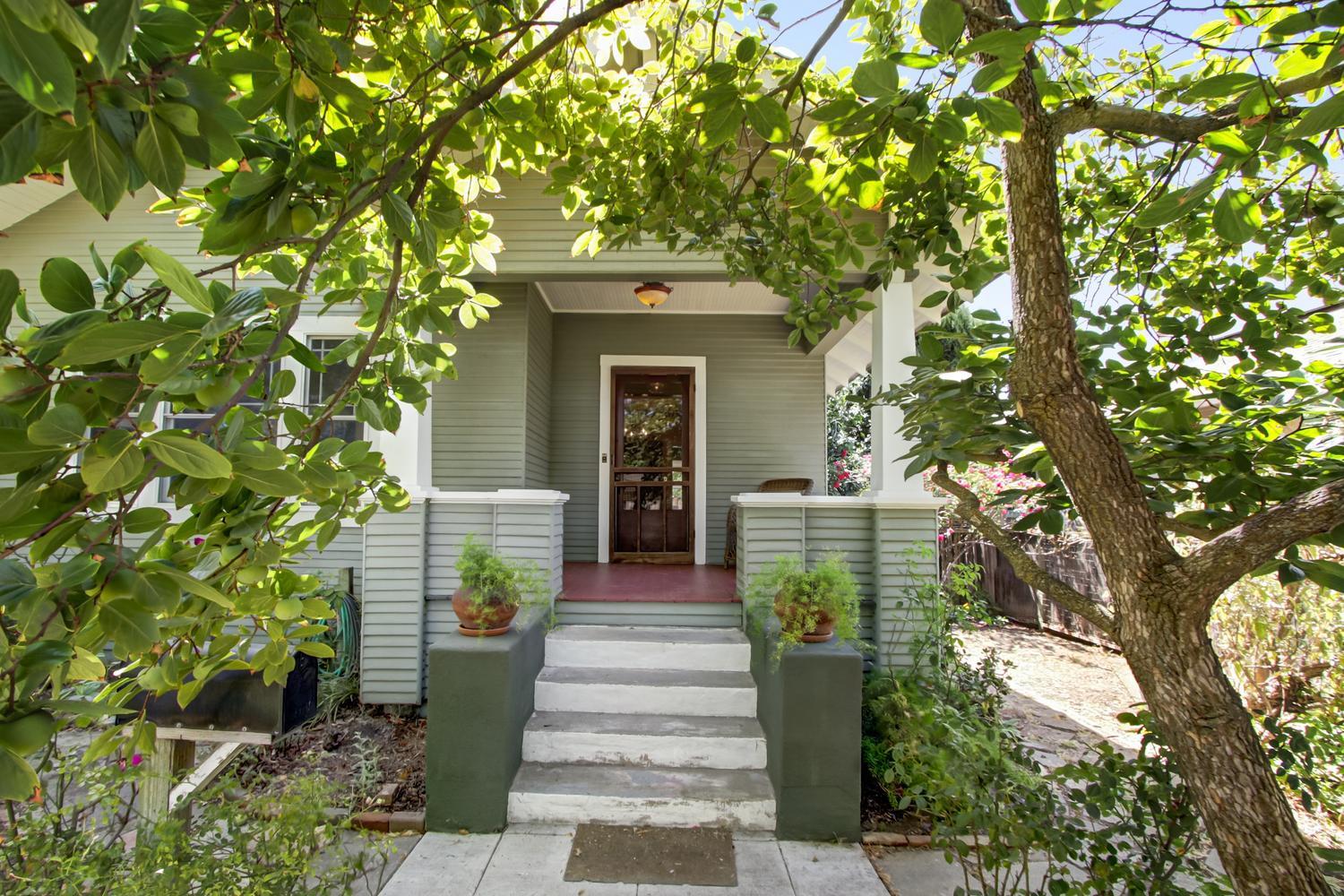 118 1st Street