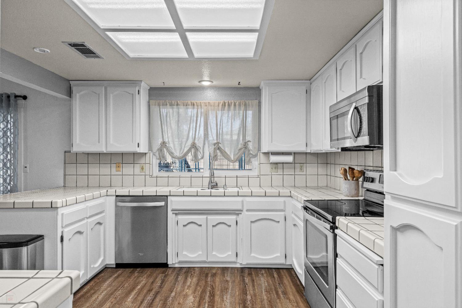 Merced, California 95348, United States, 3 Bedrooms Bedrooms, ,2 BathroomsBathrooms,Residential,Active,210867