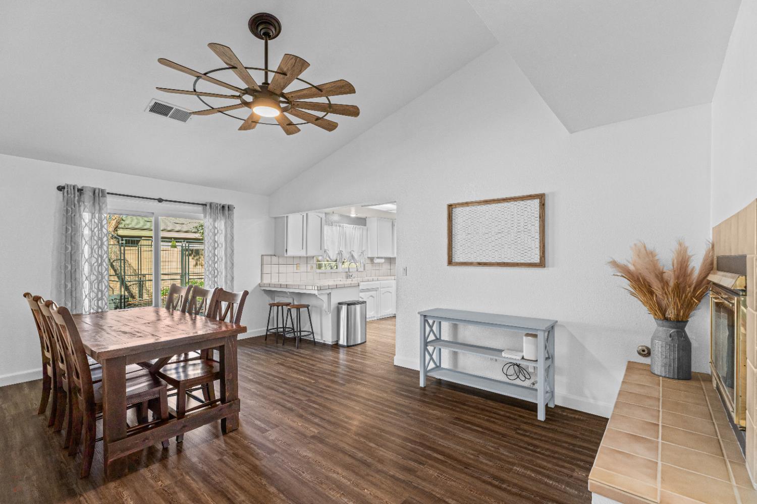 Merced, California 95348, United States, 3 Bedrooms Bedrooms, ,2 BathroomsBathrooms,Residential,Active,210867