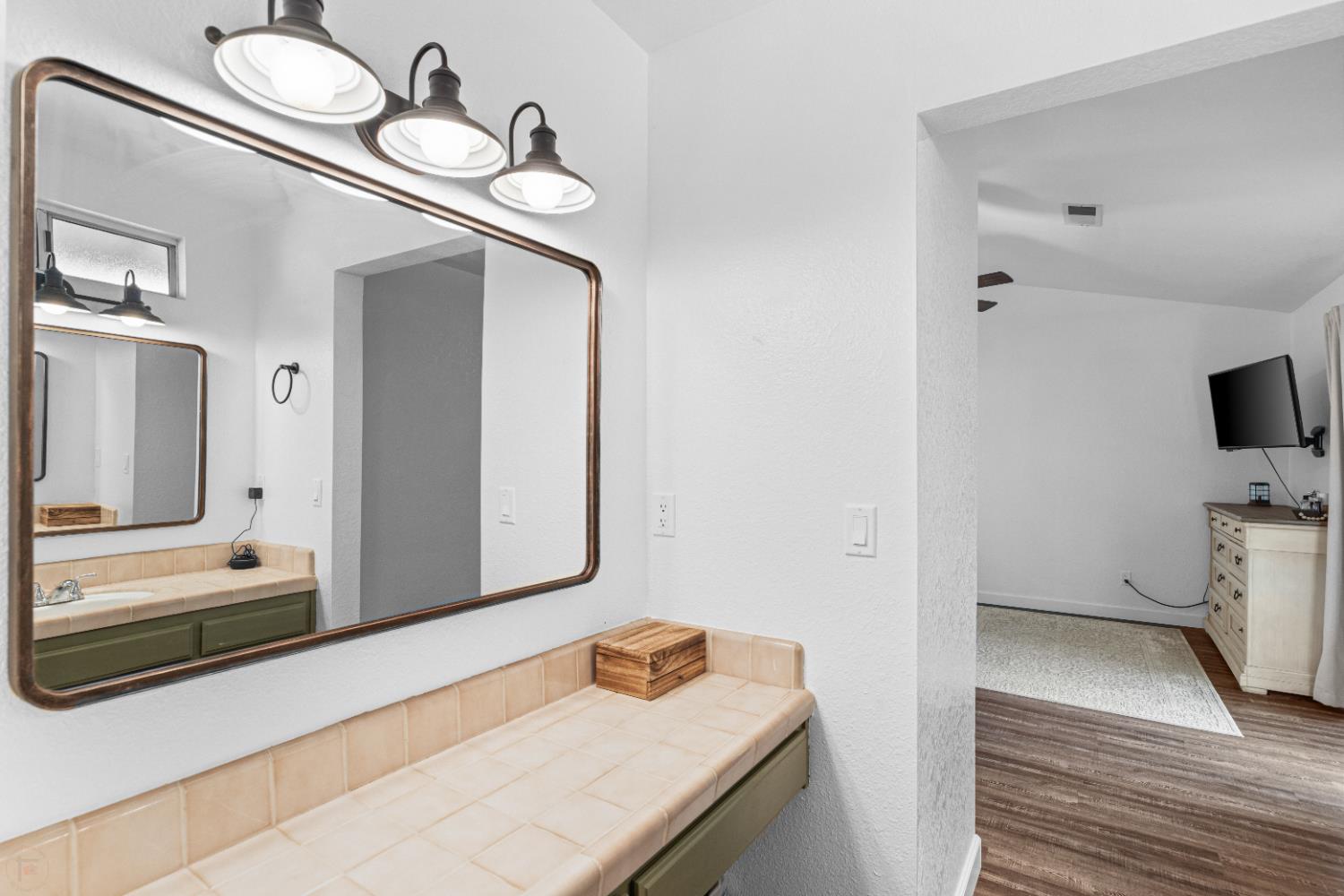 Merced, California 95348, United States, 3 Bedrooms Bedrooms, ,2 BathroomsBathrooms,Residential,Active,210867