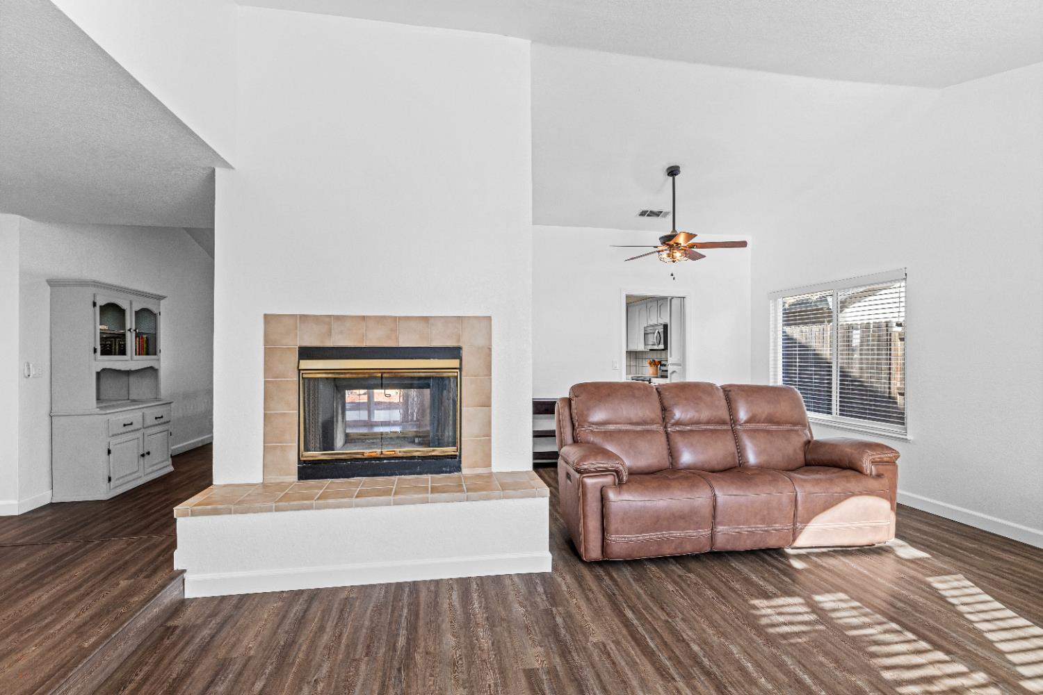 Merced, California 95348, United States, 3 Bedrooms Bedrooms, ,2 BathroomsBathrooms,Residential,Active,210867