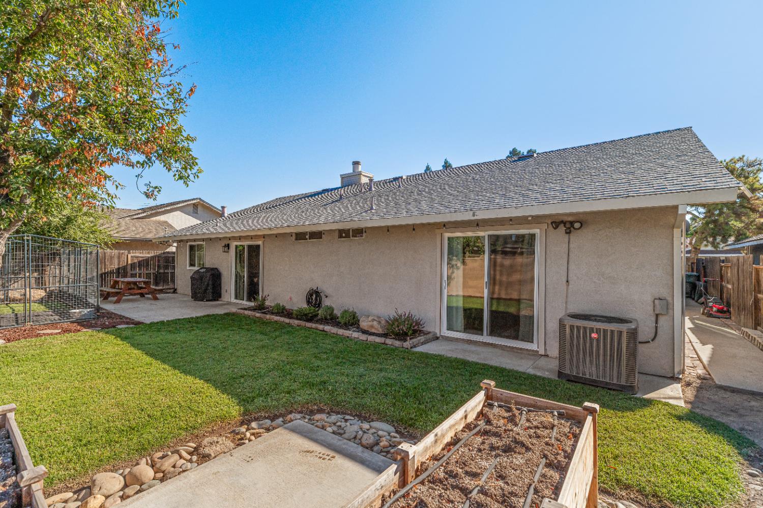 Merced, California 95348, United States, 3 Bedrooms Bedrooms, ,2 BathroomsBathrooms,Residential,Active,210867