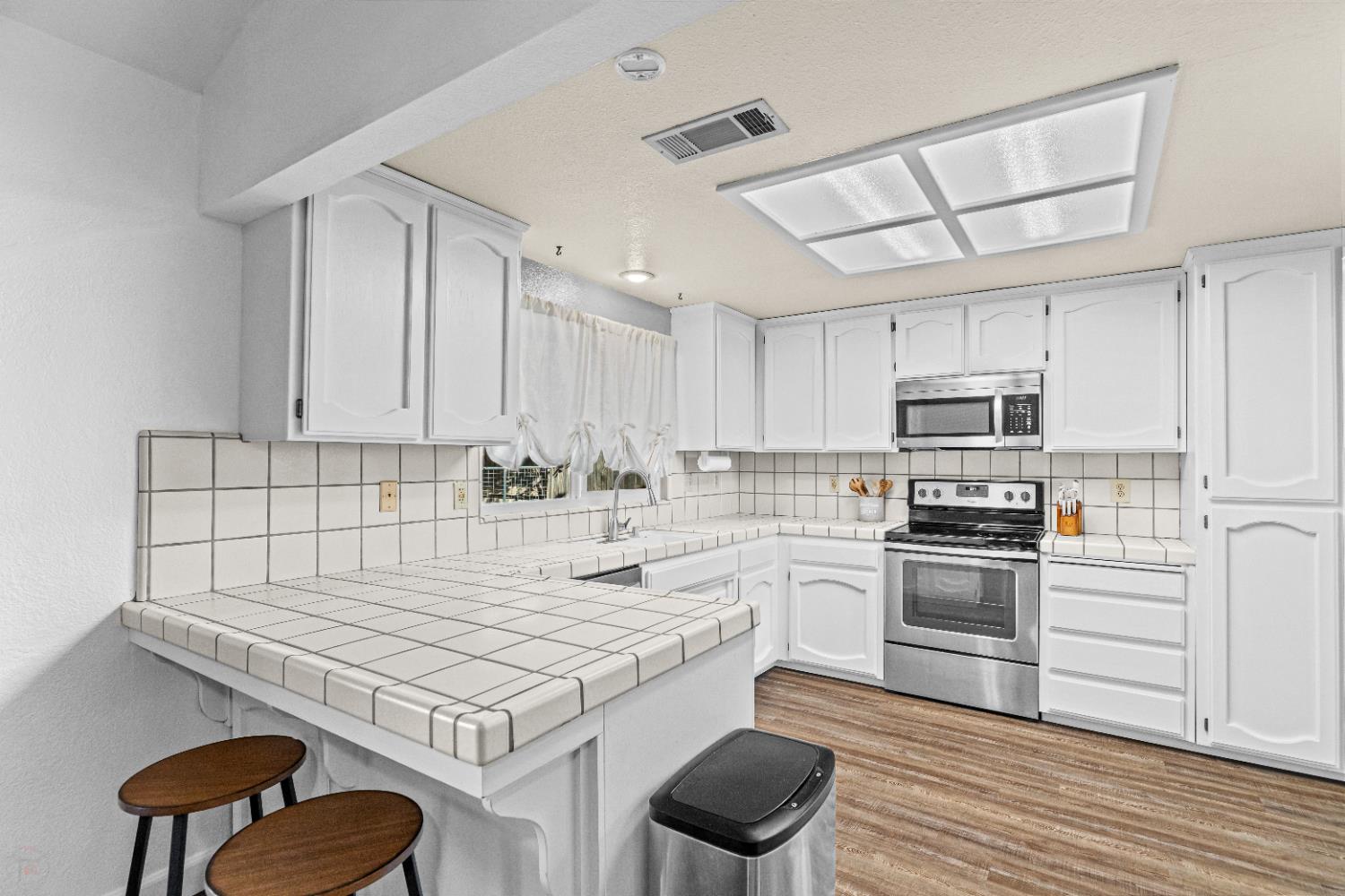 Merced, California 95348, United States, 3 Bedrooms Bedrooms, ,2 BathroomsBathrooms,Residential,Active,210867