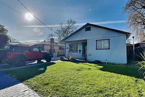 1521 Hobson Avenue West Sacramento CA 95605