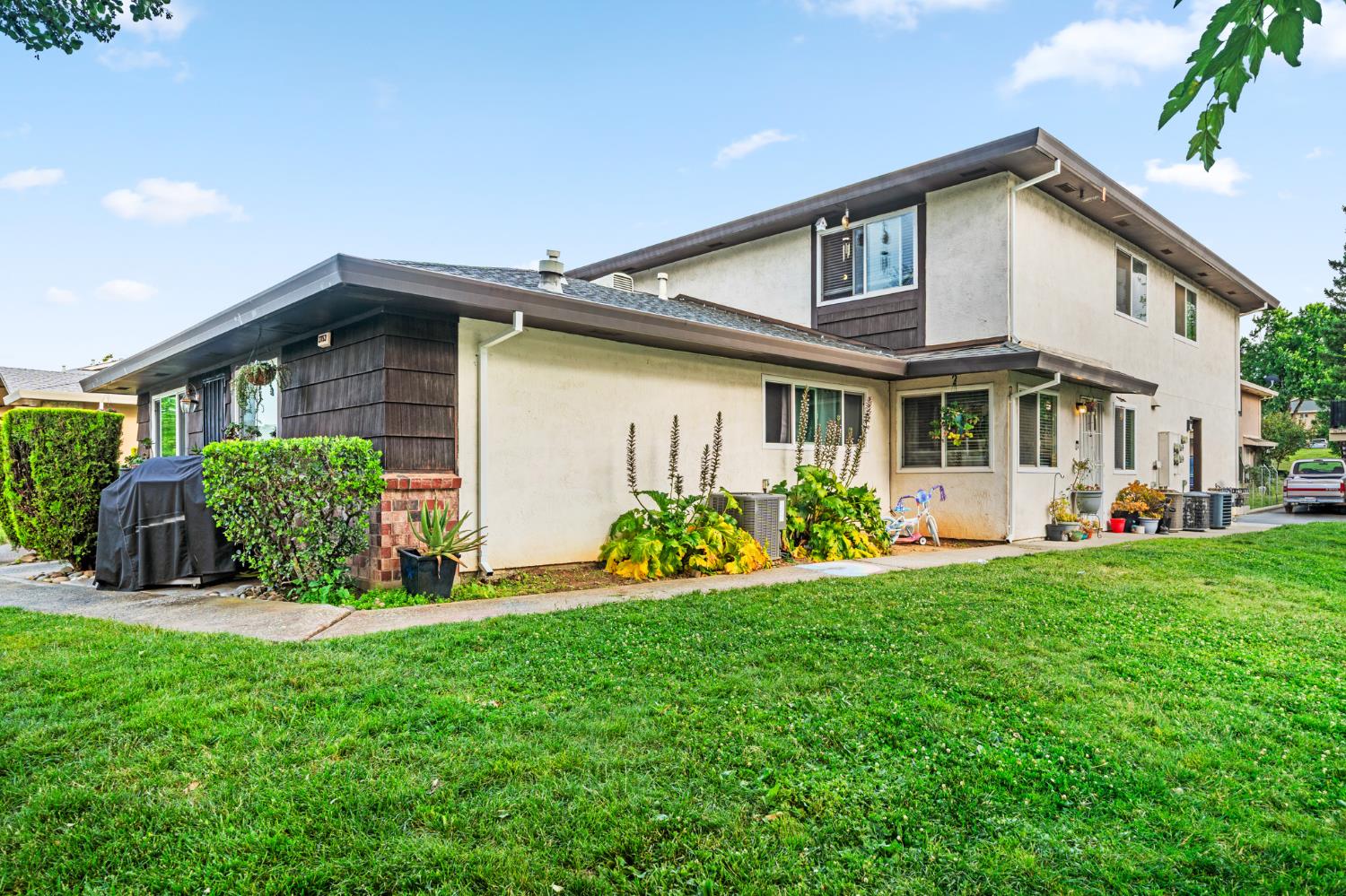 3753 Sapphire Drive 3