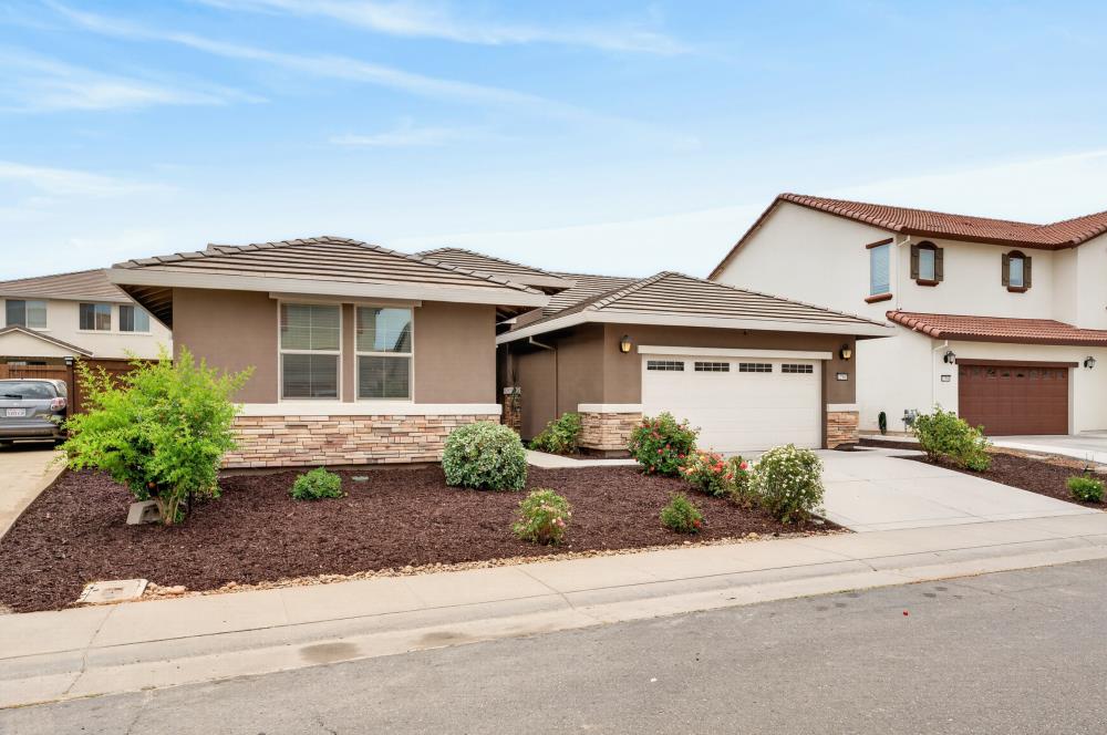 12590 Solsberry Way