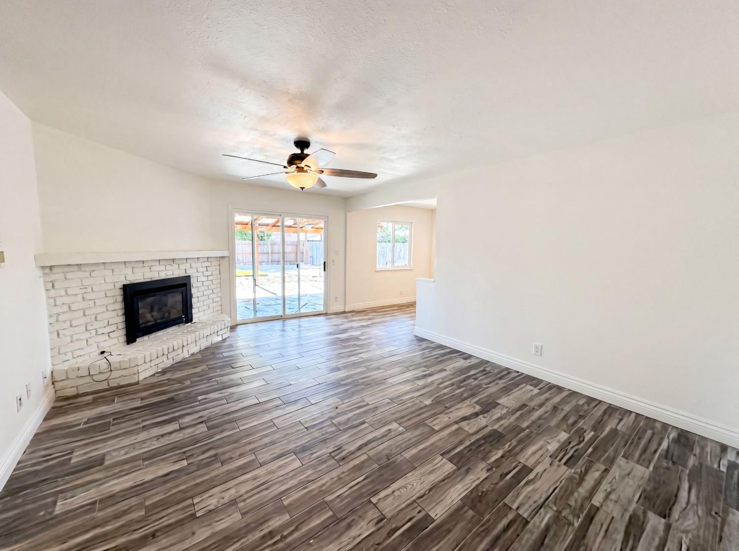 1422 Oakmont Drive