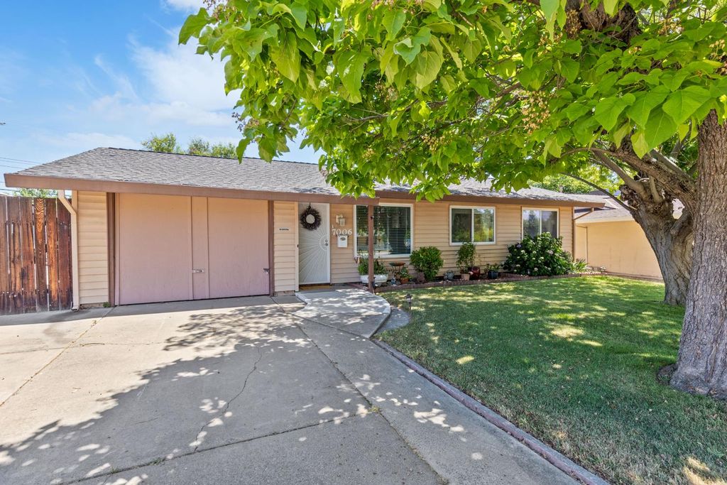 Photo of 7006 Plumber Way, North Highlands, CA 95660 (MLS # 226029240)