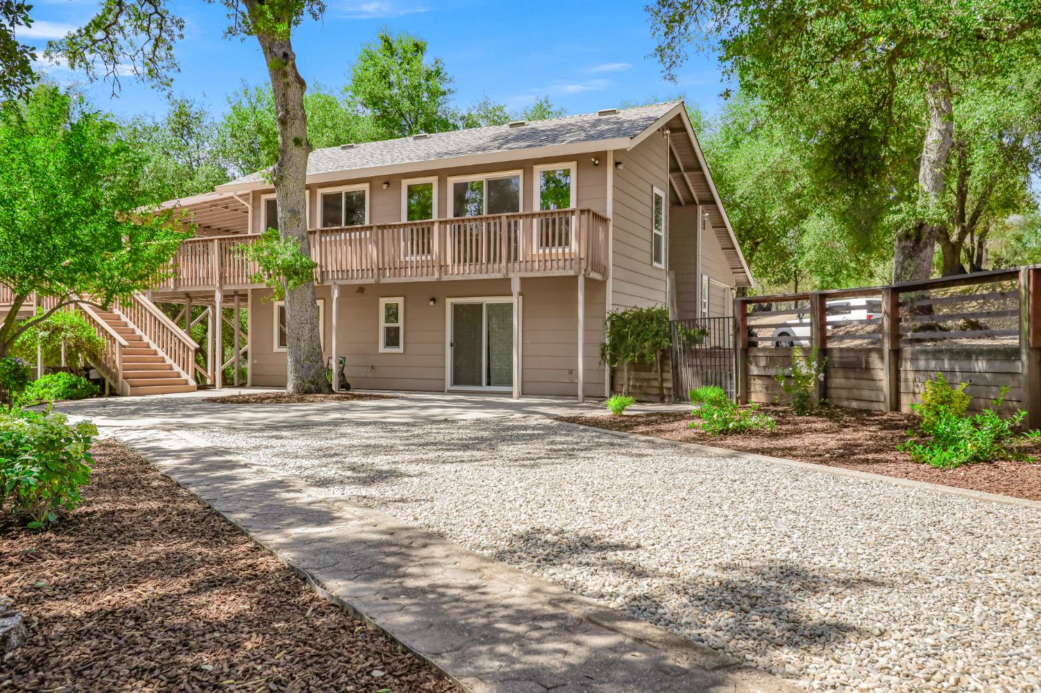 2760 Rancheria Dr