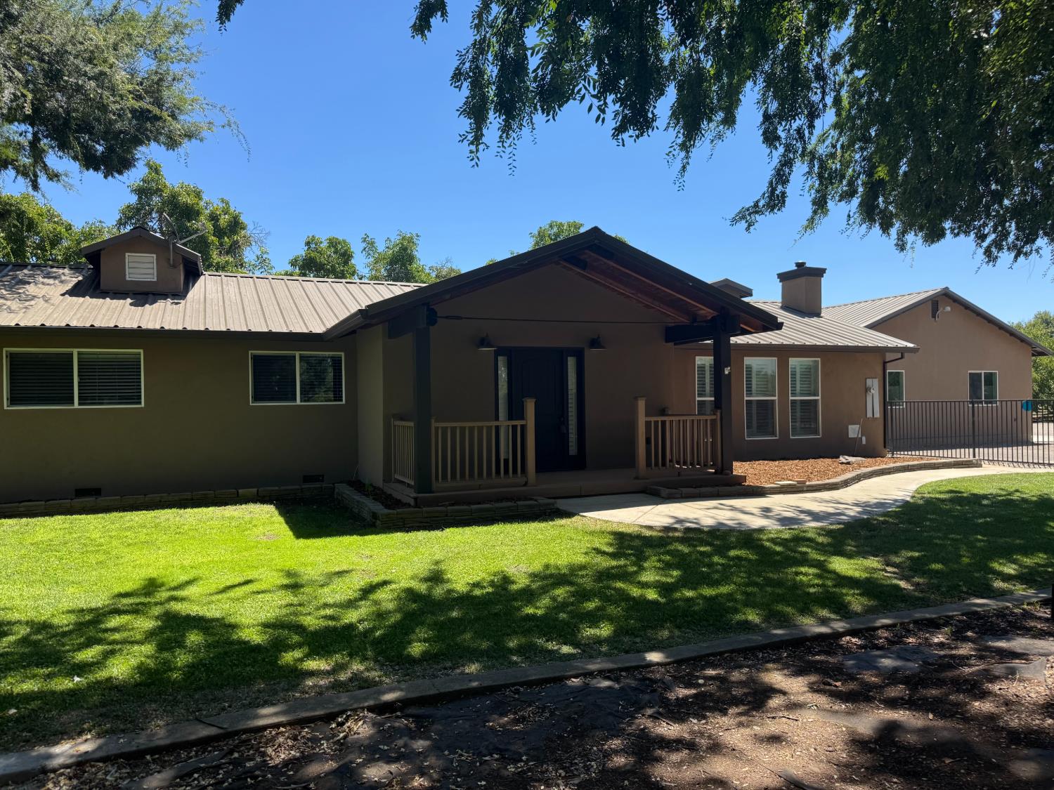 7841 Hwy 99