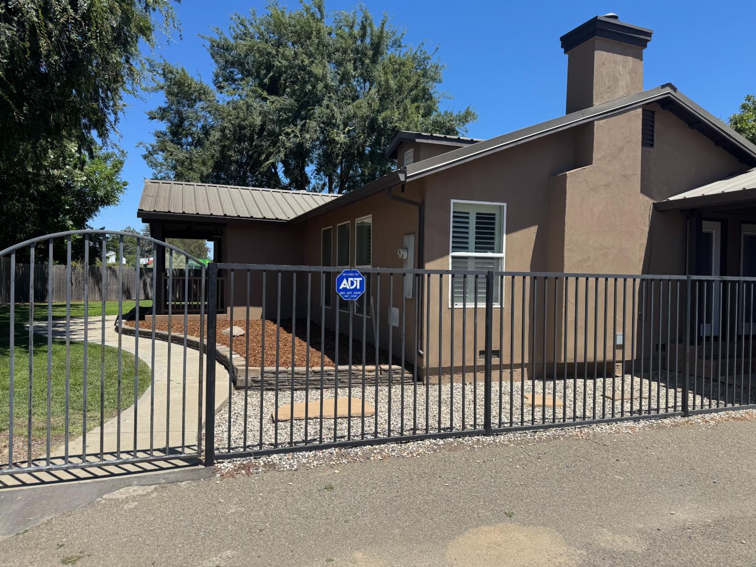 7841 Hwy 99