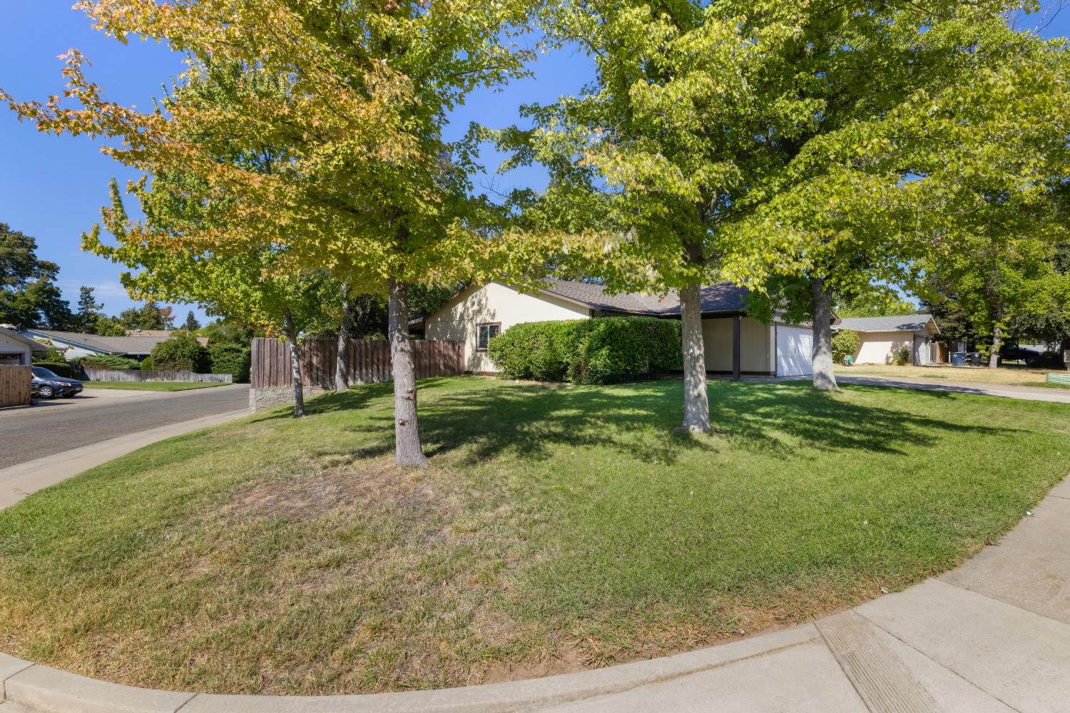 7233 Mountainside Drive