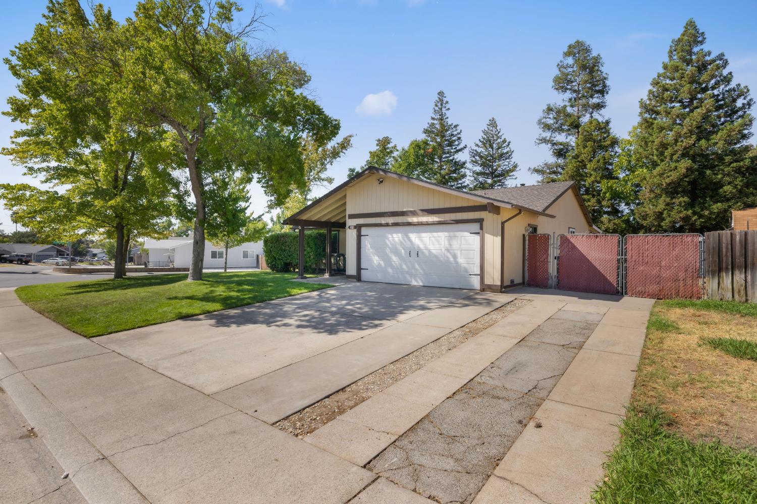 7233 Mountainside Drive