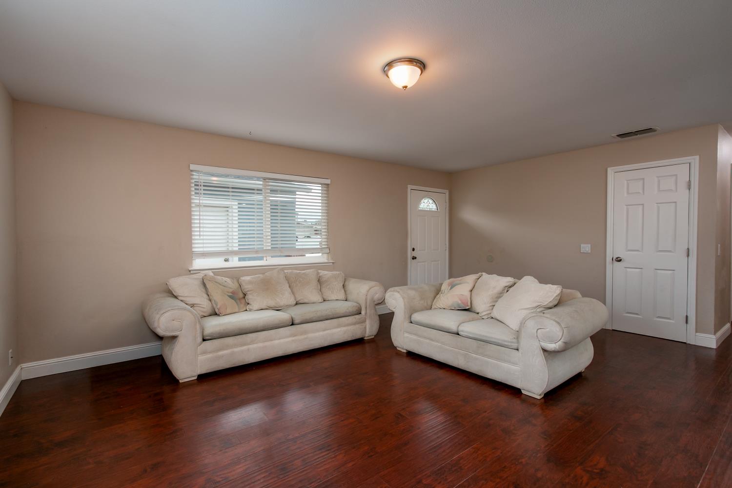 5588 Coronado Way