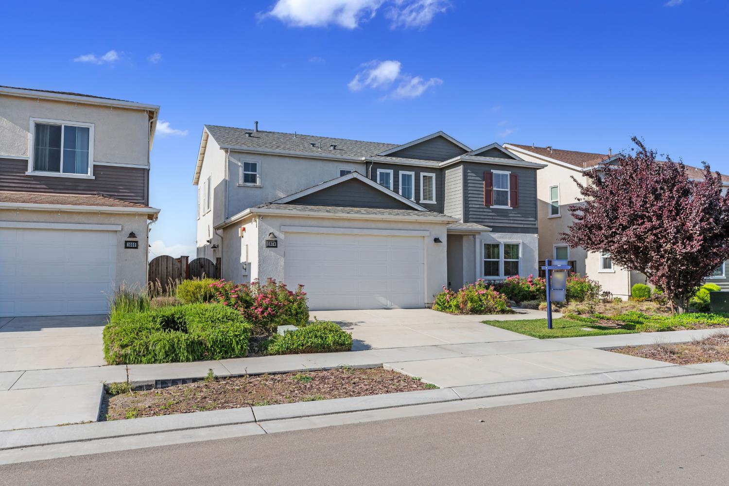 1674 Locksley Drive