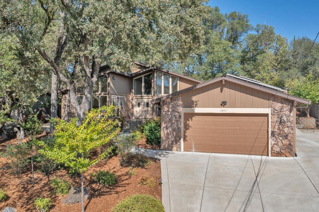 Photo of 3849 Fairway Drive, Cameron Park, CA 95682 (MLS # 225125623)