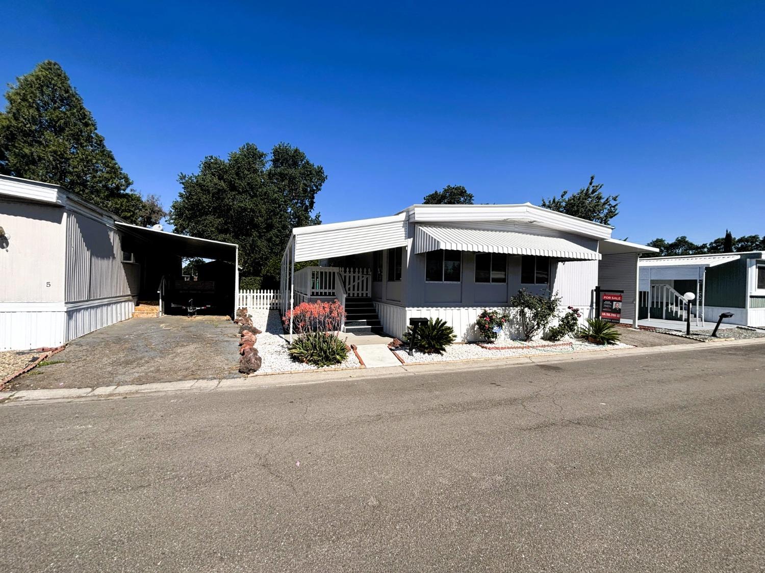10780 N N Hwy 99 6
