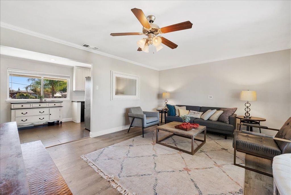 Photo of 182 Price Way, Folsom, CA 95630 (MLS # 225134053)