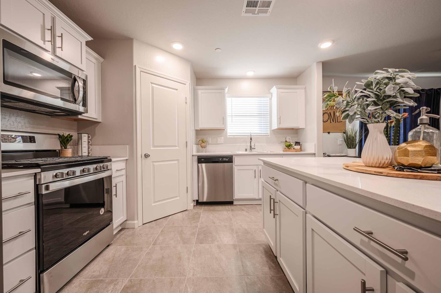 760 Stephanie Drive 43 B1