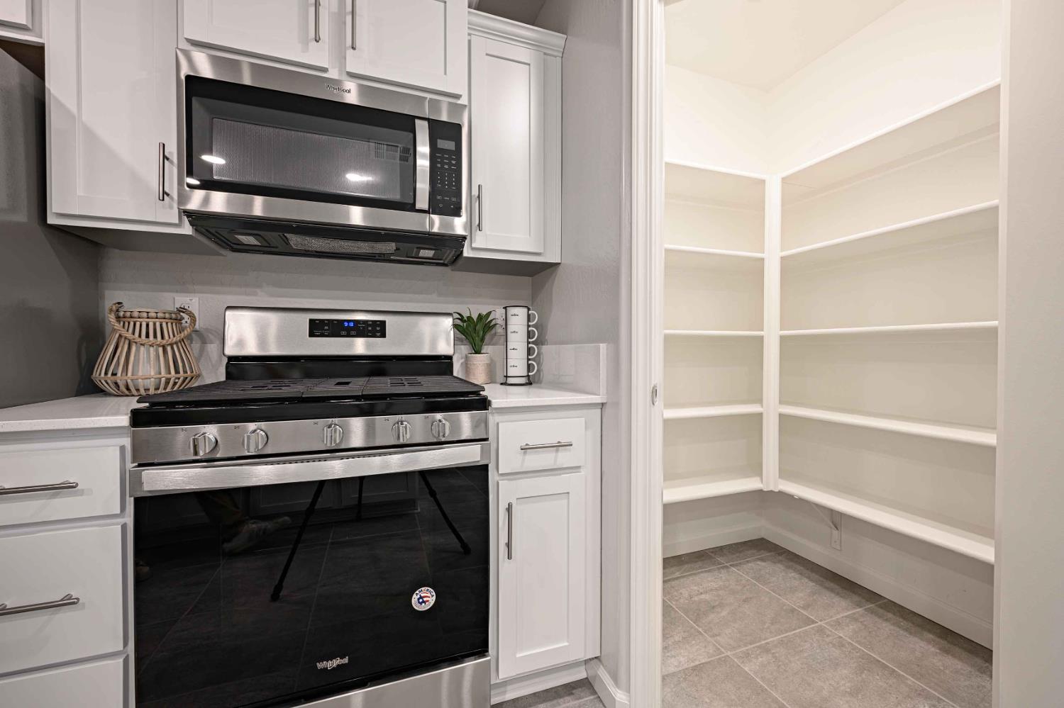760 Stephanie Drive 43 B1