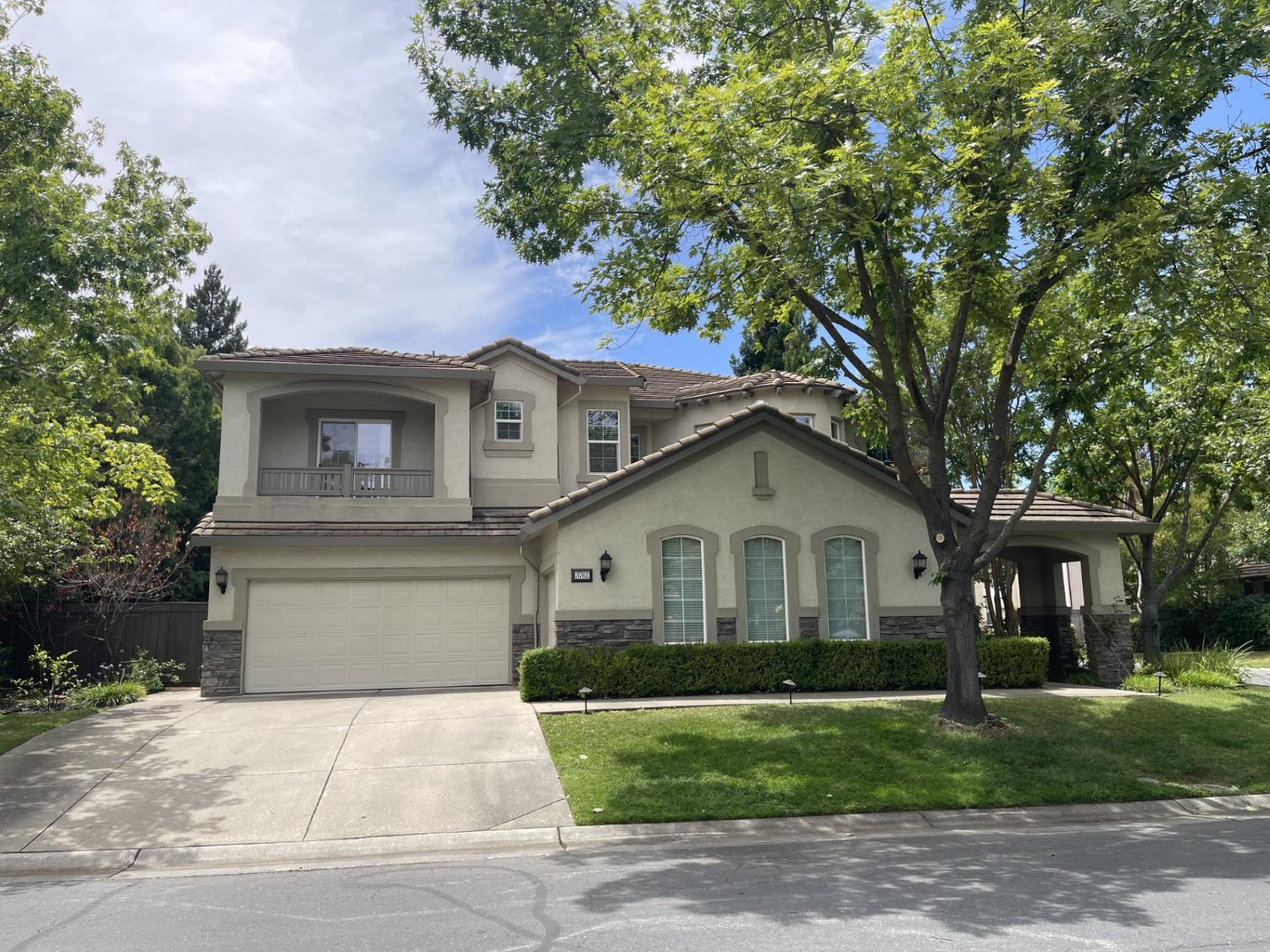 3762 Clubside Lane