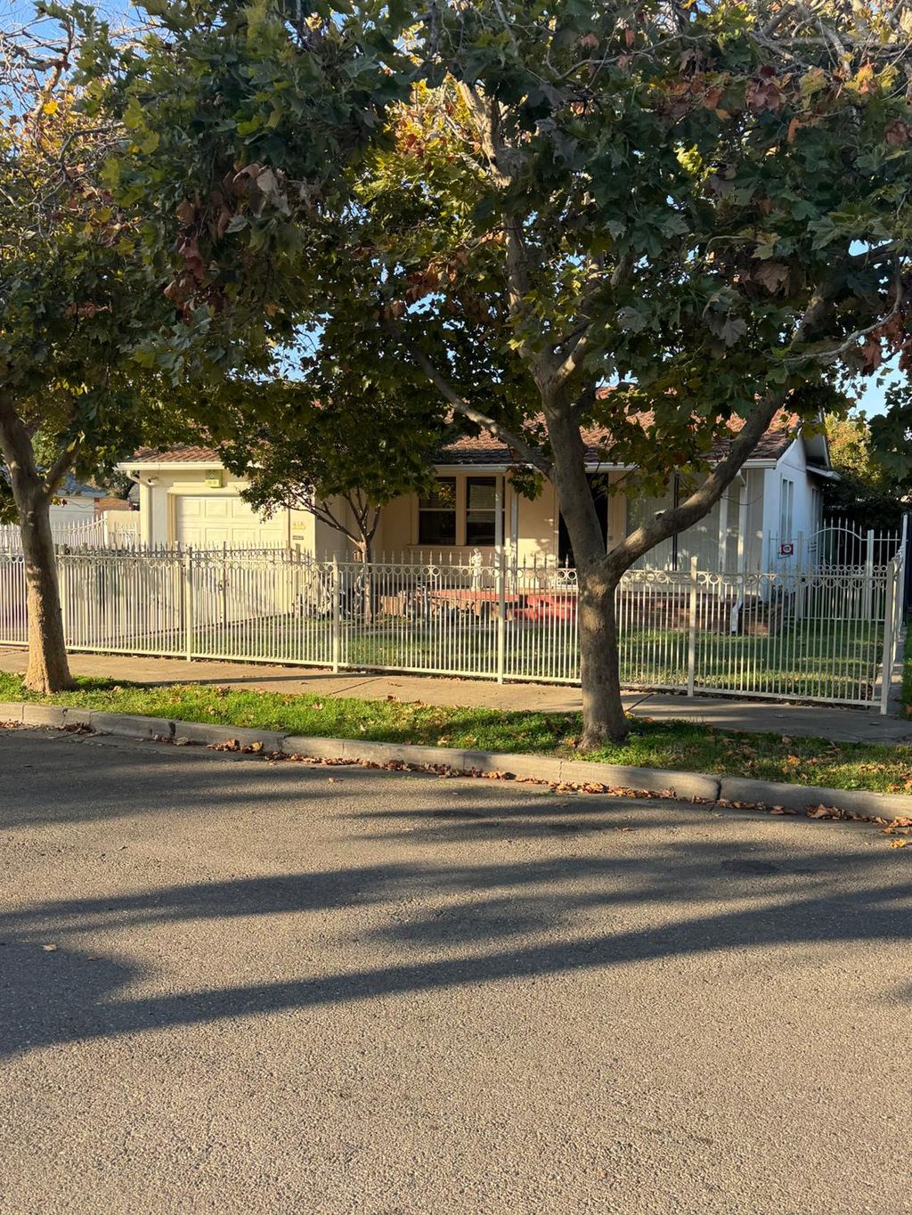 Photo of 315 S A Street, Stockton, CA 95205 (MLS # 225137008)