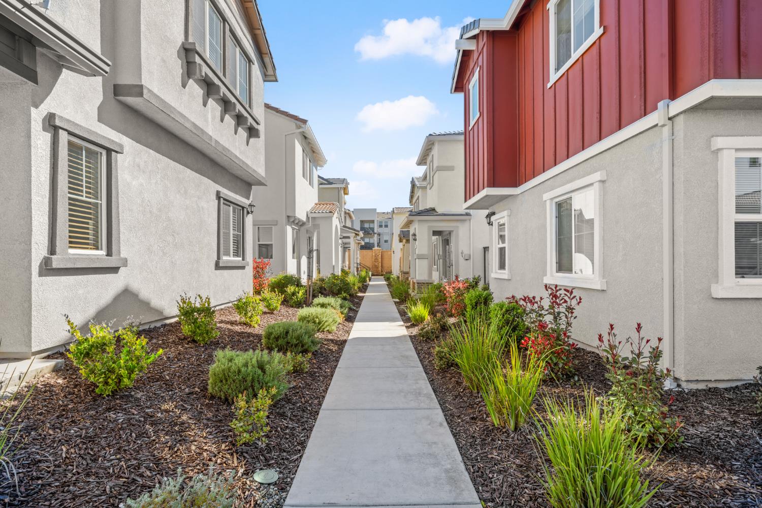 5600 Molino Circle