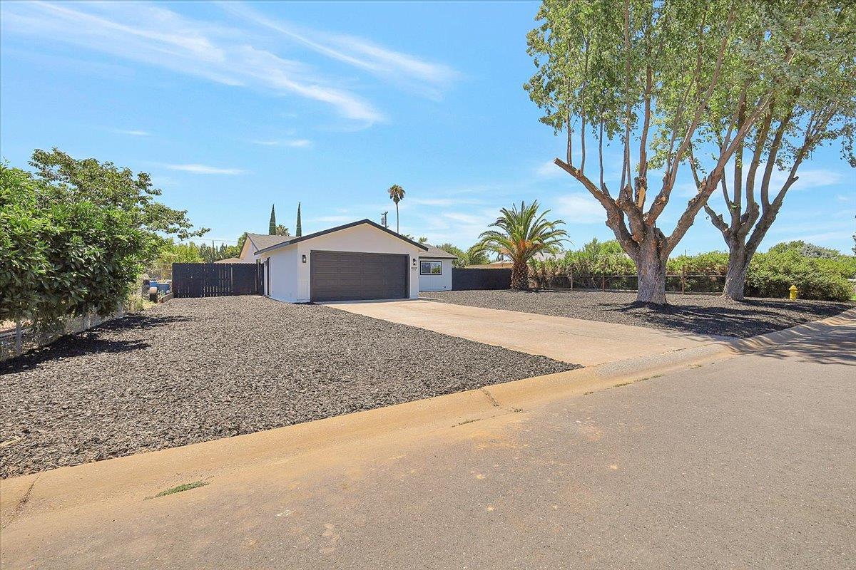 1848 Park Circle