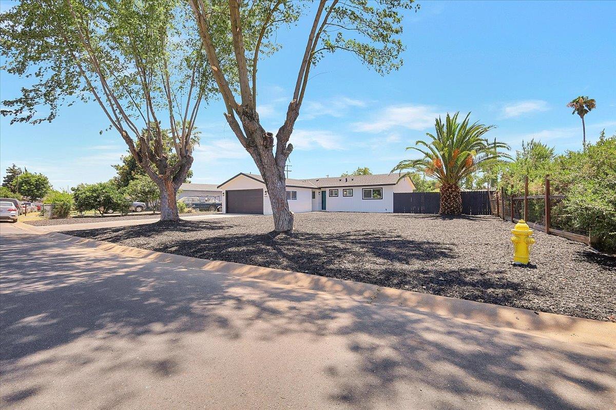 1848 Park Circle