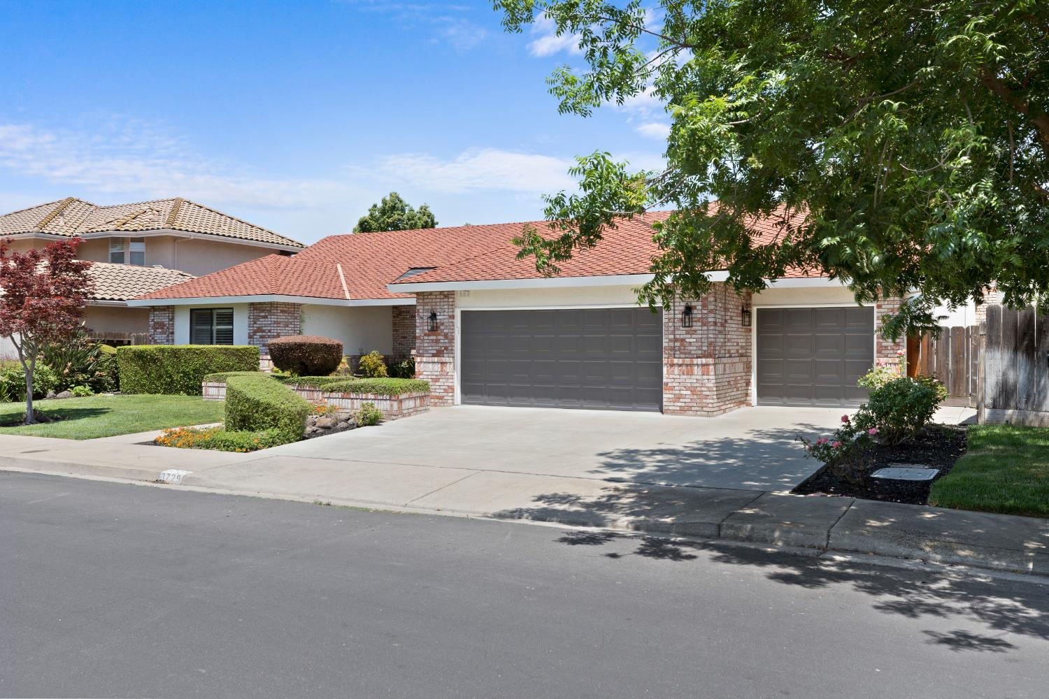 3729 Springcreek Drive