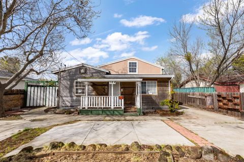 MLS: 225032781