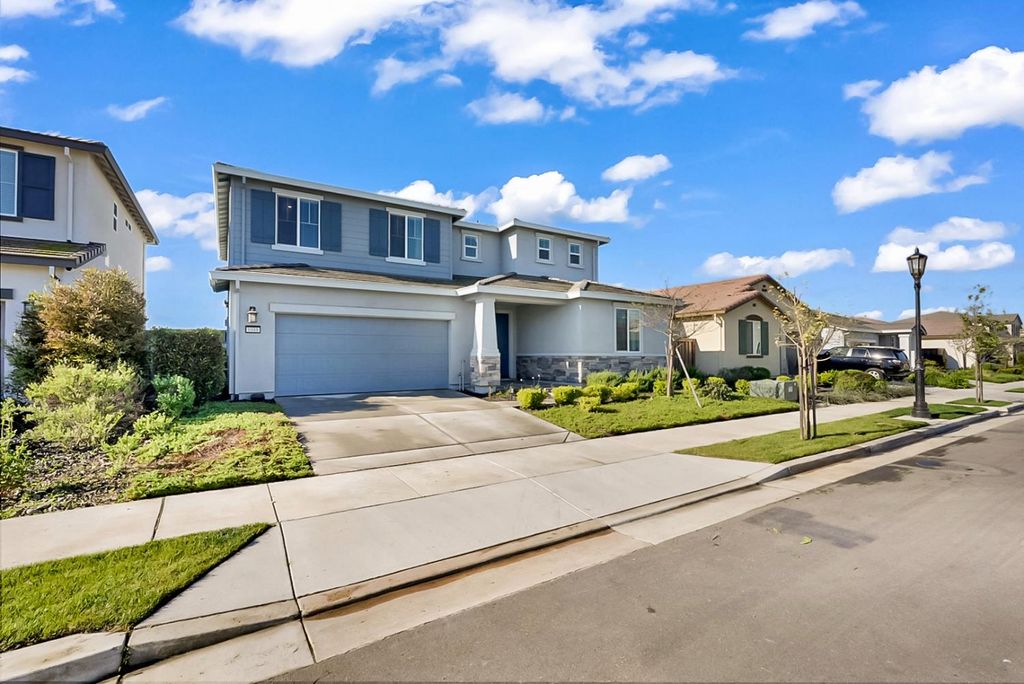 Photo of 6948 Mauna Loa Way, Stockton, CA 95219 (MLS # 226035192)