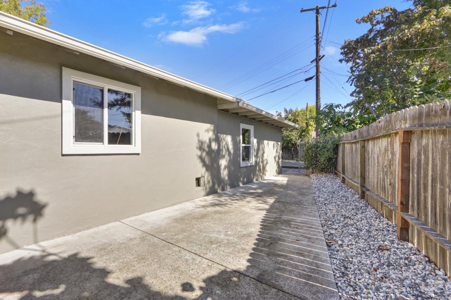 2520 Carson Way