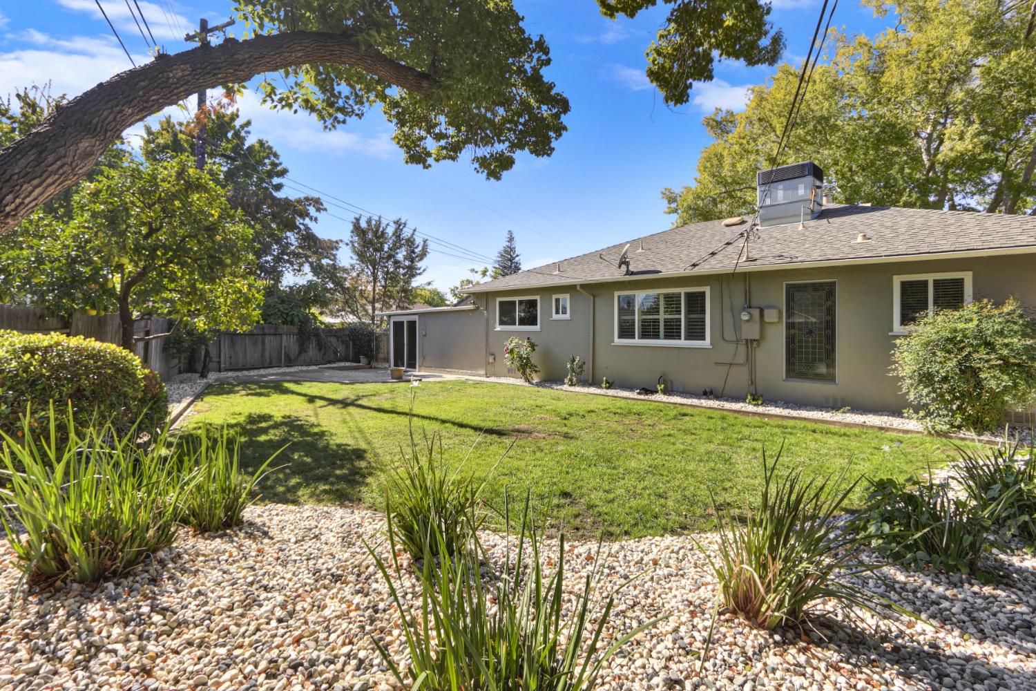 2520 Carson Way