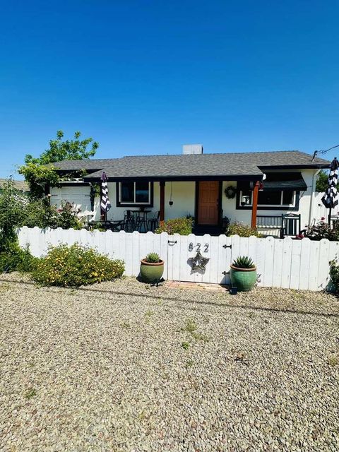 822 N Acacia Avenue Ripon CA 95366