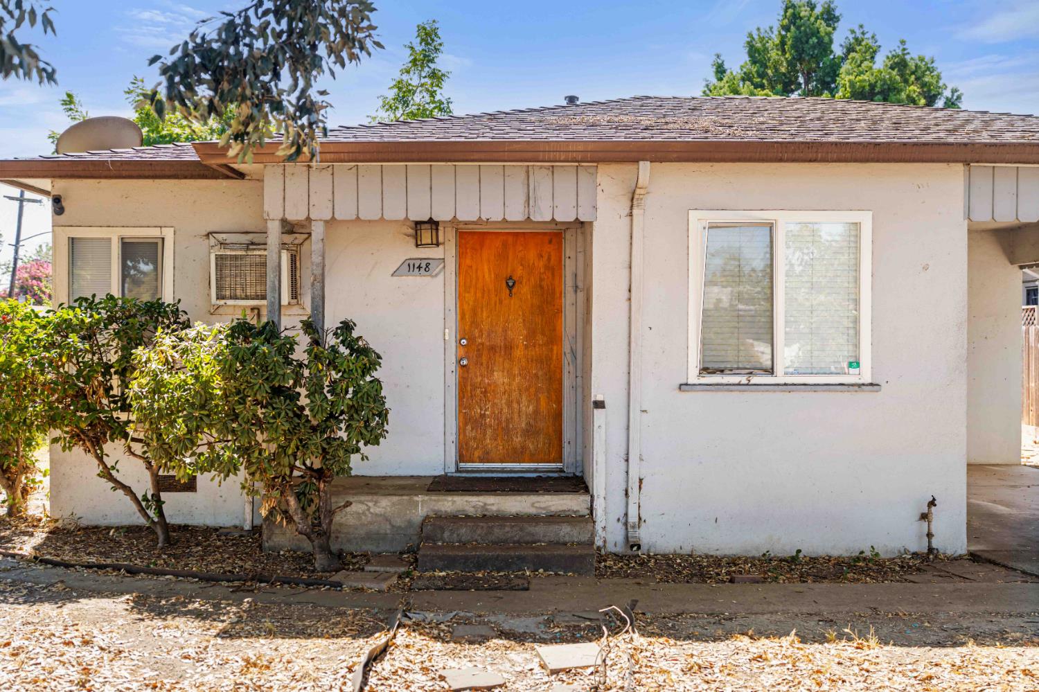 961 El Terino Avenue