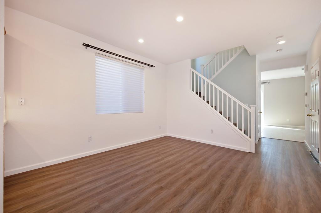 2405 Coffeeberry Road