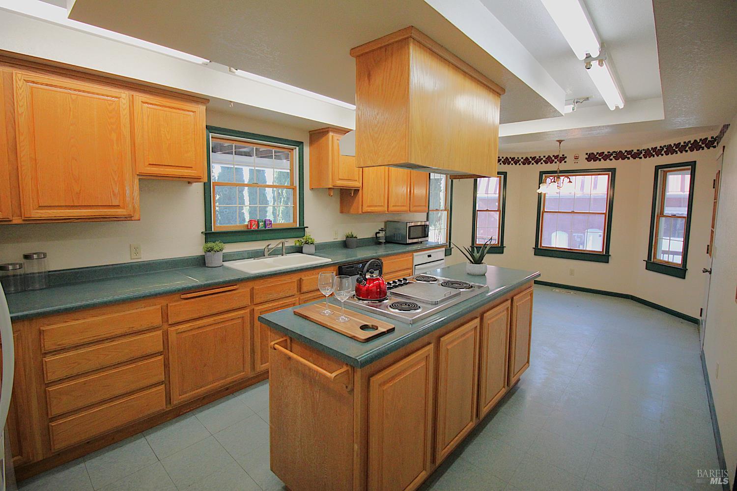 8551 Windy Ridge Trail