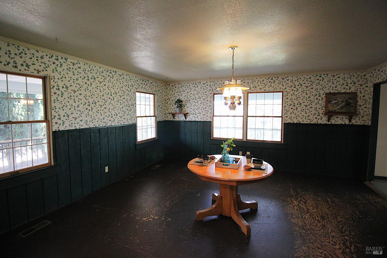 8551 Windy Ridge Trail