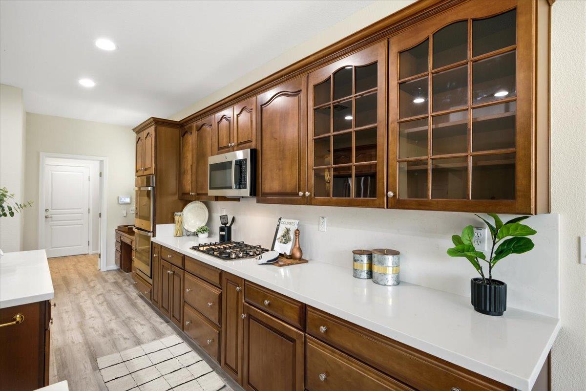 1227 Overland Lane