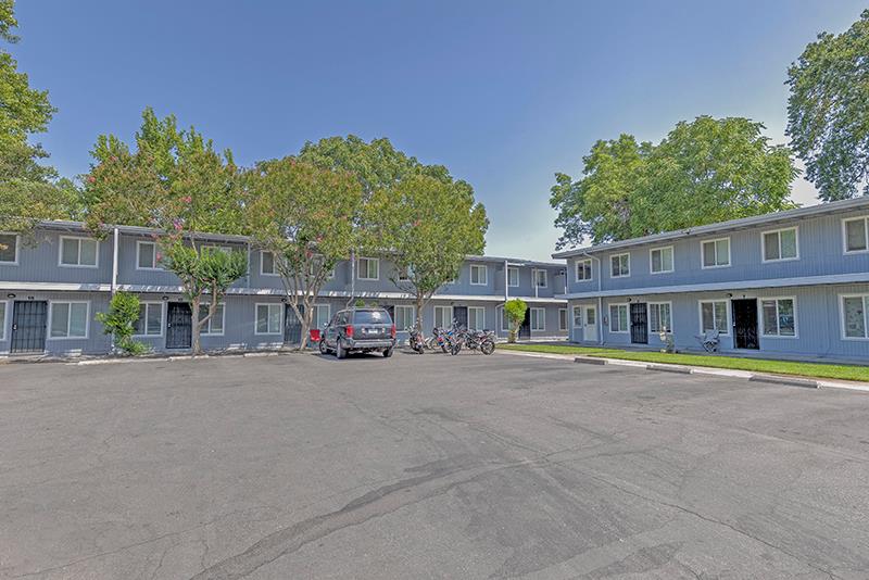 810 W 1st Avenue