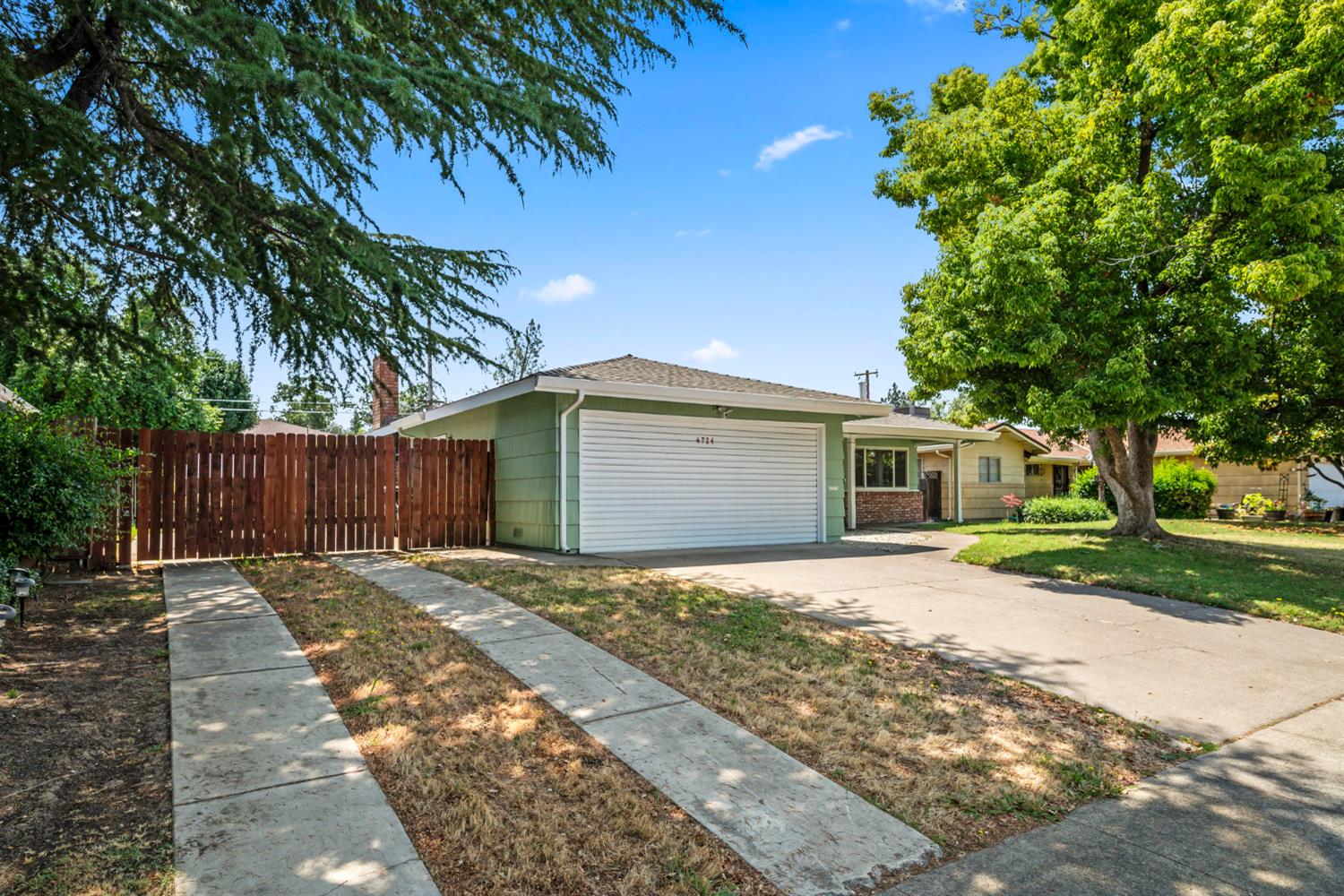 6724 Maywood Way