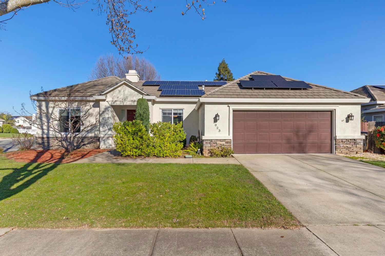 1023 Santa Barbara Way