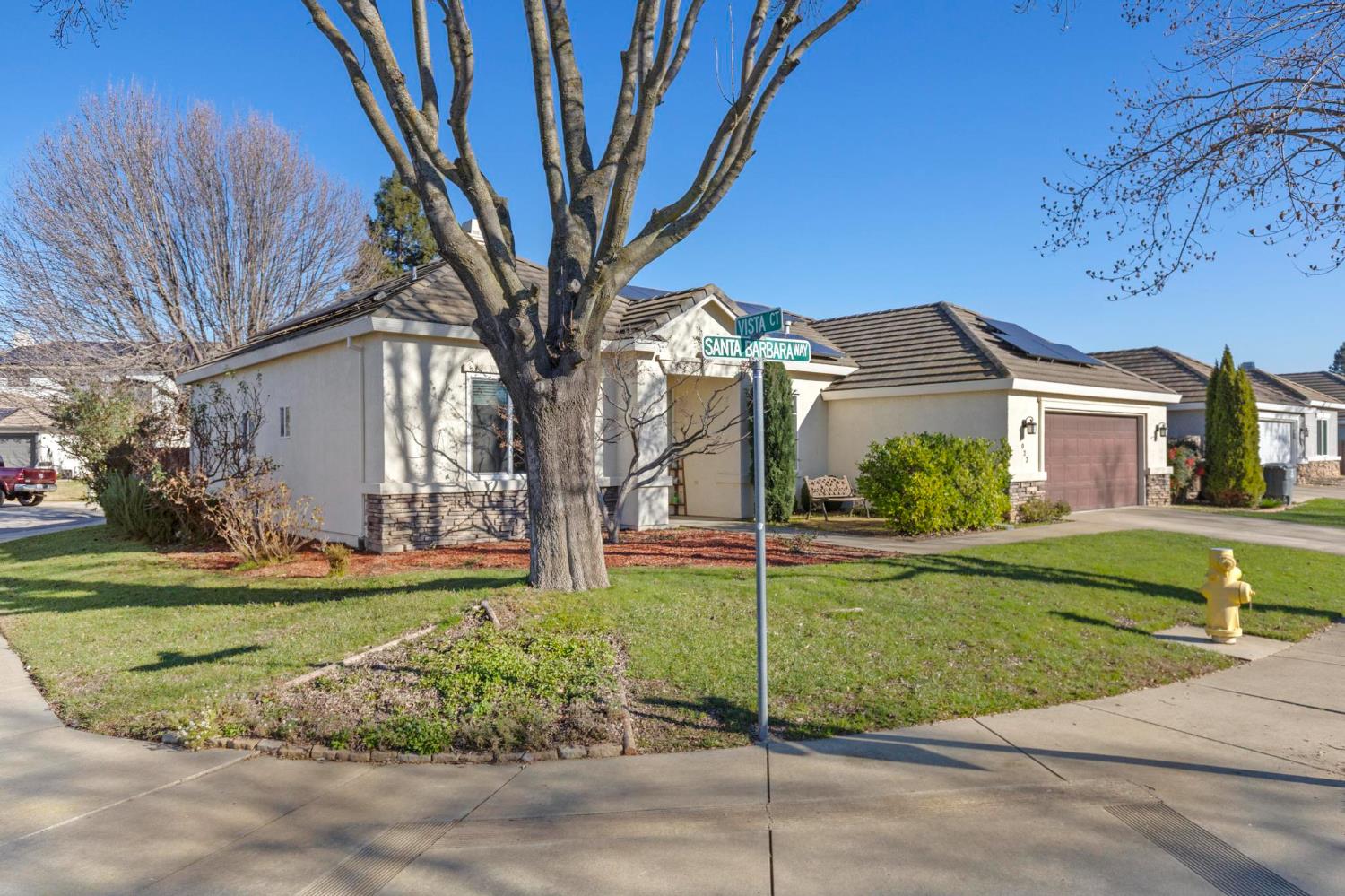 1023 Santa Barbara Way