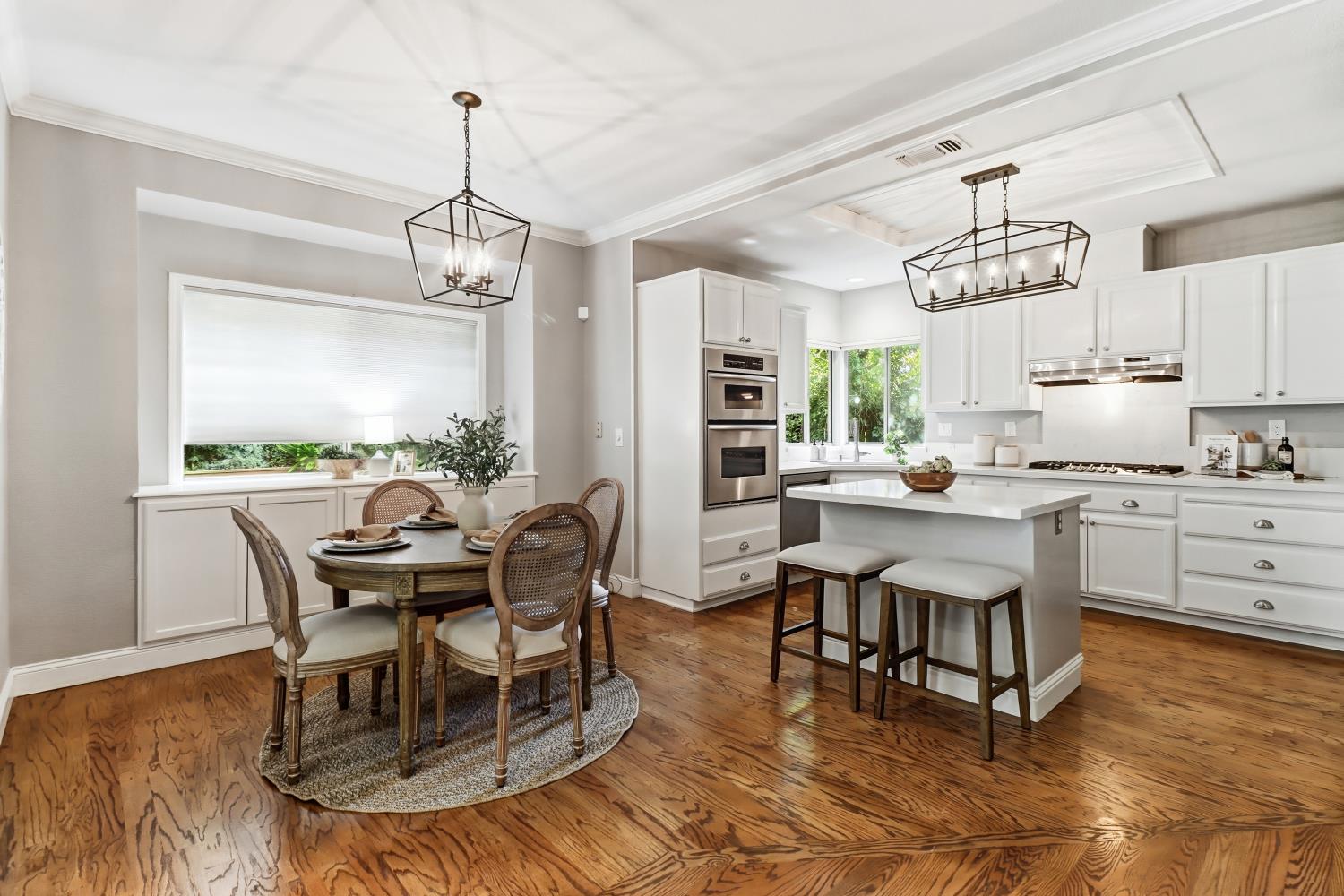 9467 Monte Cresta Way