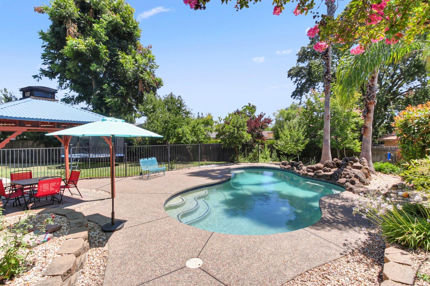8328 Crestshire Circle