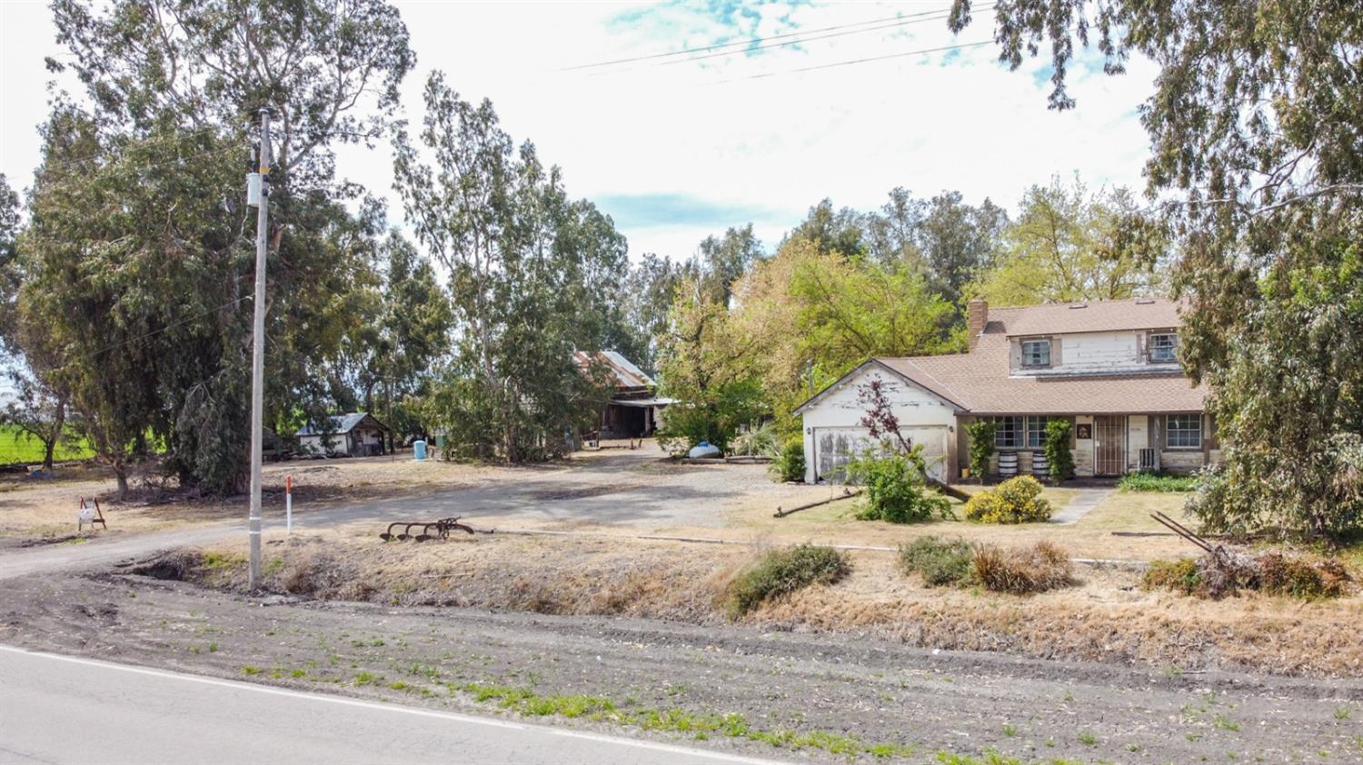 Dos Palos, California 93620, United States, 4 Bedrooms Bedrooms, ,2 BathroomsBathrooms,Residential,Active,61721