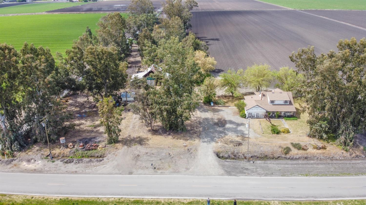 Dos Palos, California 93620, United States, 4 Bedrooms Bedrooms, ,2 BathroomsBathrooms,Residential,Active,61721